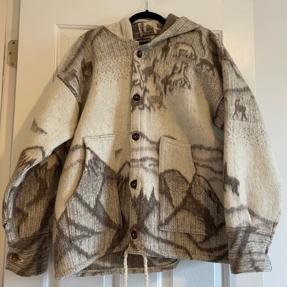 Vintage Ecuador Warm Oversized 100% Virgin Wool Coat